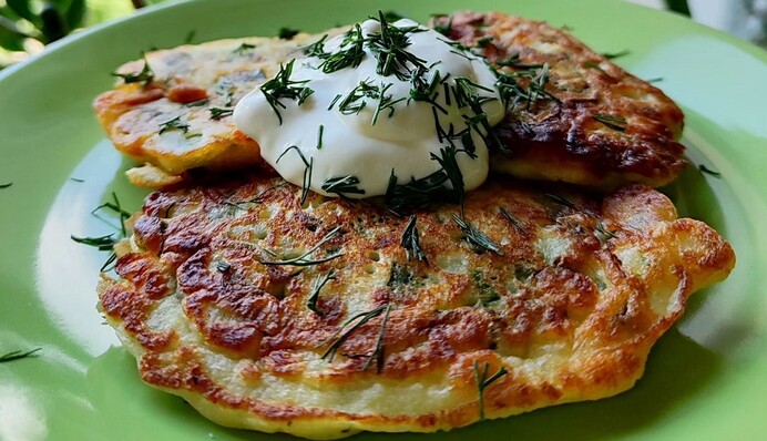 Цыбуляники – необычный вариант овощных котлет: как приготовить вкусное украинское блюдо