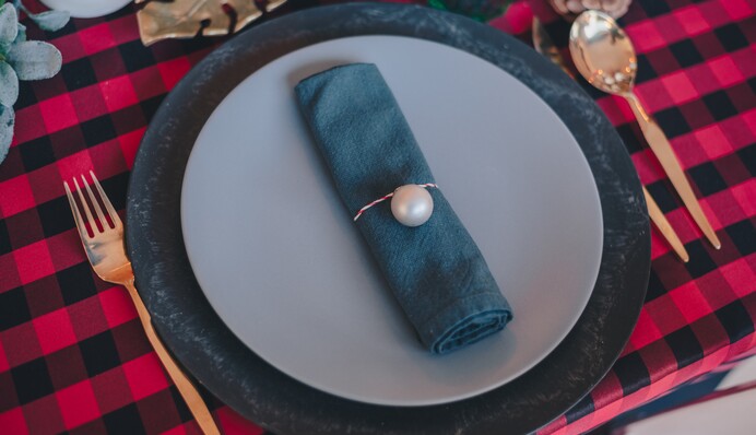 Рецепт праздничного салата с копченой курицей к Новому году, который все будут переспрашивать