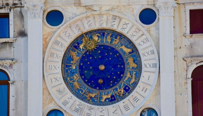 Астрологи назвали три знака Зодиака, которым 2024 год принесет больше всего счастья