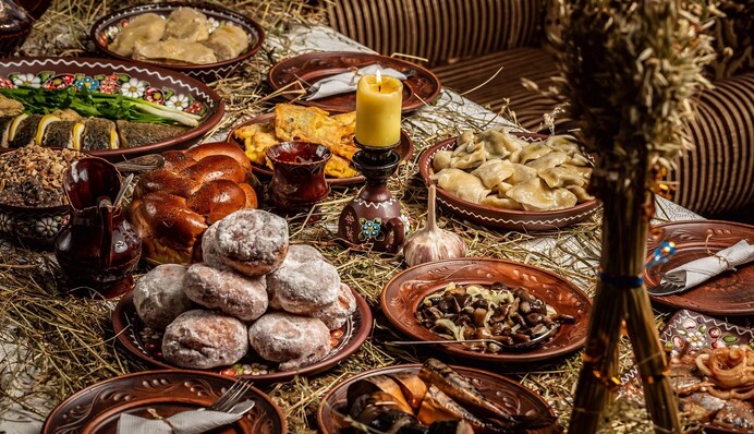 Українські традиції на Різдво: які 12 страв мають обов'язково бути на святковому столі