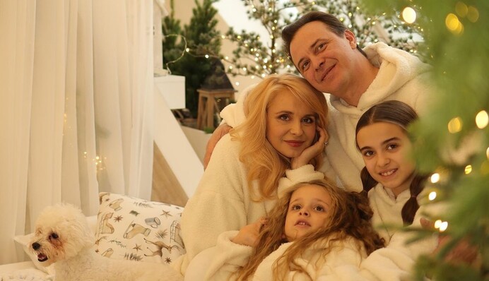 Нехай Всесвіт нас почує: як зірки привітали українців з Новим роком-2024