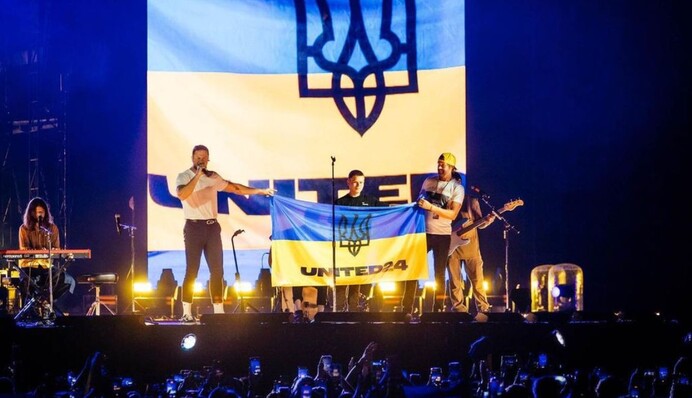 Украинцу, который снялся в клипе Imagine Dragons, отстроили разрушенное россиянами жилье: видео