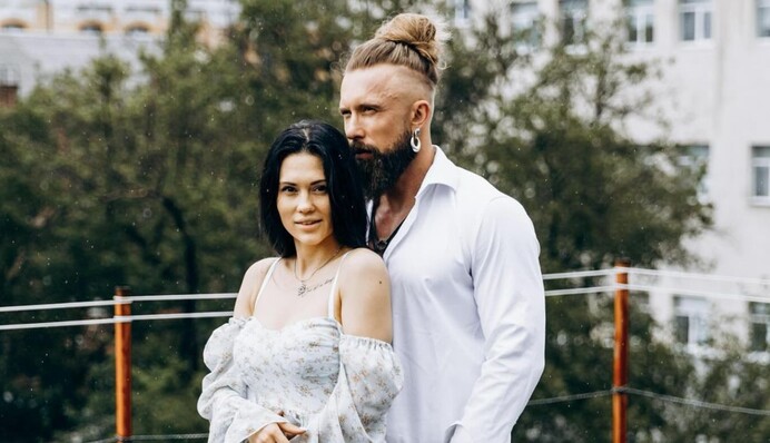 Олексій Суровцев через кілька місяців після весілля натякнув, що стане татом