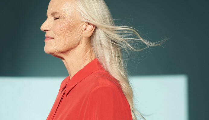 Стилісти розповіли, які зачіски підкреслюють старіння: їх радять уникати після 50 років