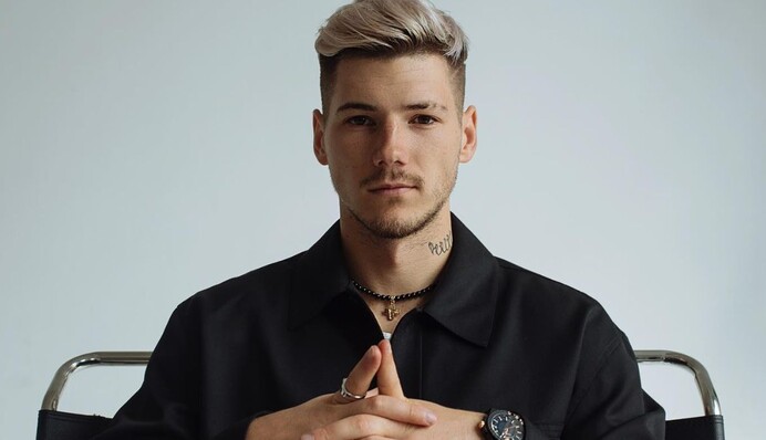 Будет провал на фронте: Александр Волошин выступил против мобилизации блогеров