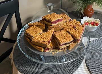 Тертый пирог можно приготовить даже на майонезе: простой рецепт к чаю