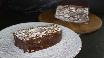 Рецепт простого торта со сливочным кремом, который готовят из обычных блинчиков