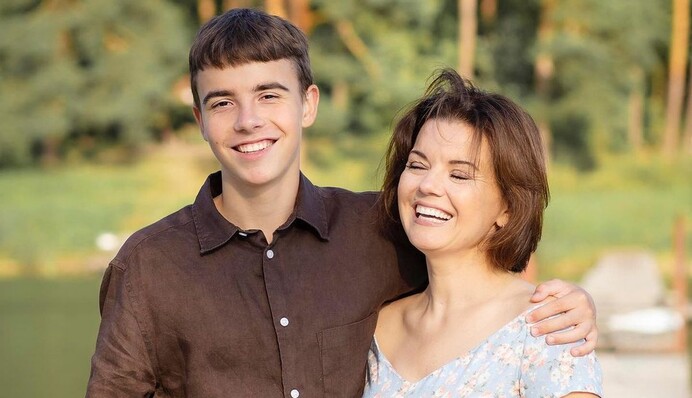 Марічка Падалко розповіла, як вони з чоловіком-військовим переконують сина не йти воювати у 18 років