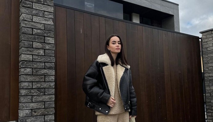 Будинок засипало склом: блогерка Тетяна Парфільєва показала, як її житло постраждало від ракетної атаки