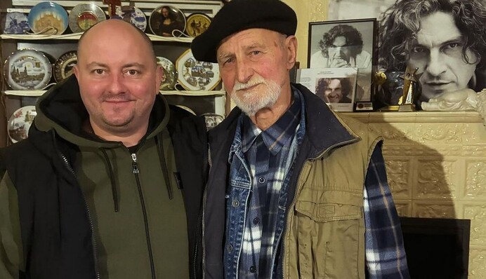 Юрий Ткач показал, как сейчас выглядит отец Кузьмы Скрябина, недавно ставший вдовцом