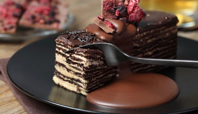 Шоколадний 