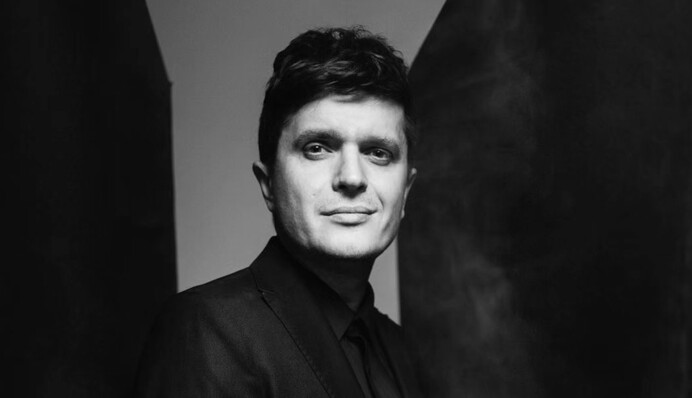 Заплатив штраф і став у чергу: Анатолій Анатоліч розповів про третю спробу стати на облік у ТЦК