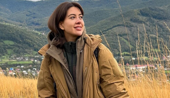 Потрібні люди на фронті: Раміна Есхакзай заявила про готовність до військової служби