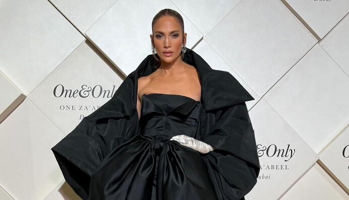 Дженнифер Лопес критикуют за выступление на открытии гостиницы в Дубае: на вечеринке были звезды-путинисты