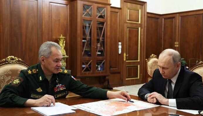 І з піснею – на убій: чому Шойгу бреше Путіну про шалені успіхи