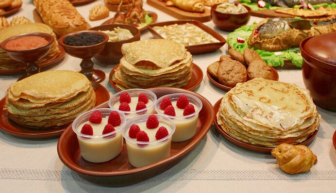 Перевірений рецепт тіста на млинці до Масниці: будуть тонкими та еластичними