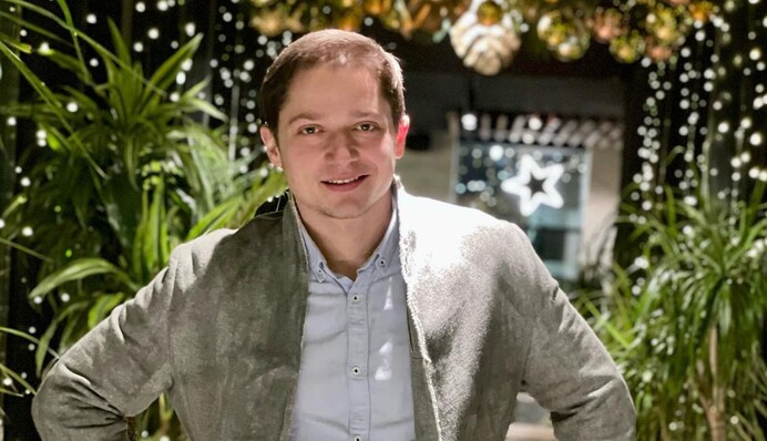 Відомий український блогер Юрій Ворожко раптово помер у басейні