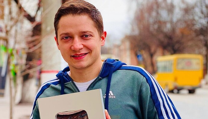 Дружина Юрія Ворожка повідомила подробиці прощання з блогером, який помер у басейні