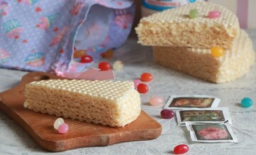 Простий десерт на 8 березня: як приготувати вафельний торт з желе