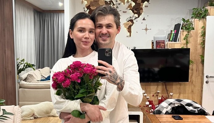 Уже не можем дождаться: Евгений Кот и его жена объявили пол будущего ребенка