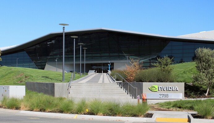 Штучний інтелект проти російських вуглеводнів: за ким майбутнє