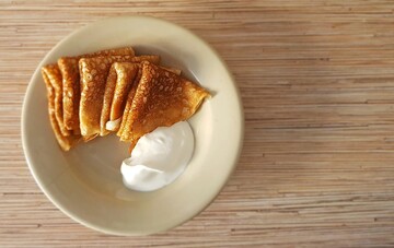 Рецепт блинов на минеральной воде, которые получаются особенно нежными и эластичными