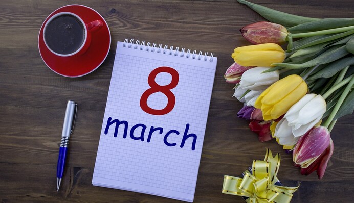 Універсальні подарунки на 8 березня, які можна зробити мамі, дружині або подрузі