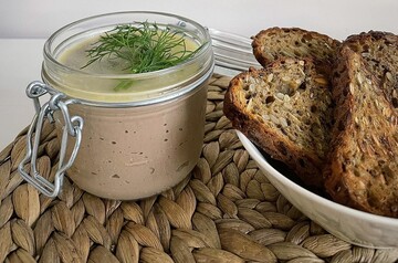 Будет готов через полчаса: простой рецепт печеночного паштета со сливочным маслом