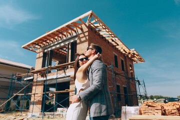 Говорив, що перепише будинок: колишня Остапчука розповіла про їхній скандальний розподіл майна