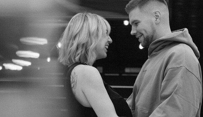 Блогерка Пренткович та її чоловік знову потрапили в скандал через заяви про переїзд: що відомо