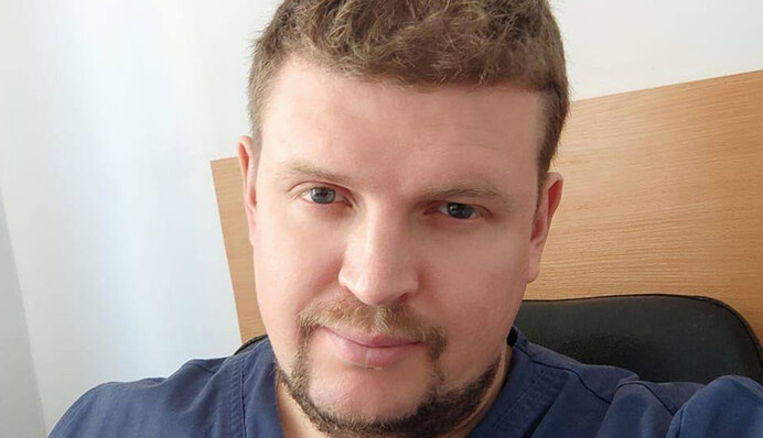 Из-за недостатка финансиро-вания у нас проблемы с ранеными - военный хирург