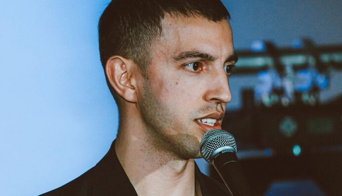 Нехай помовчить: Люлєнов розповів про проблеми у батьків в Молдові через його підтримку України