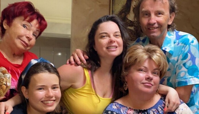 Родная сестра Наташи Королевой, которая поддерживает ВСУ, рассказала о родственниках в Украине