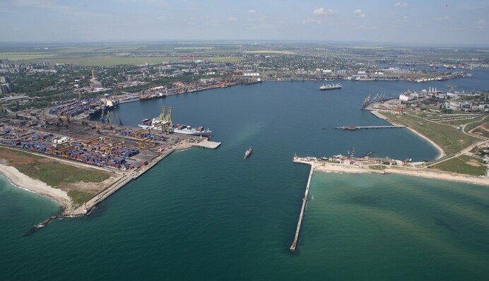 Росіянин та його посіпаки: топ-чиновники часів Януковича повинні відповісти за рейдерське захоплення судна