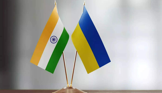 Ход слоном: что стоит за визитом Кулебы в Индию