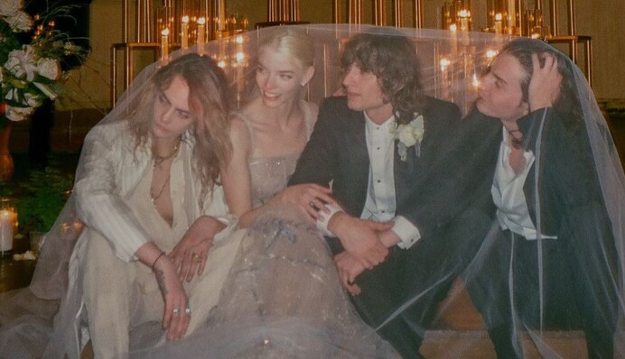 Аня Тейлор-Джой показала фото своей тайной свадьбы и удивила видом праздничного 