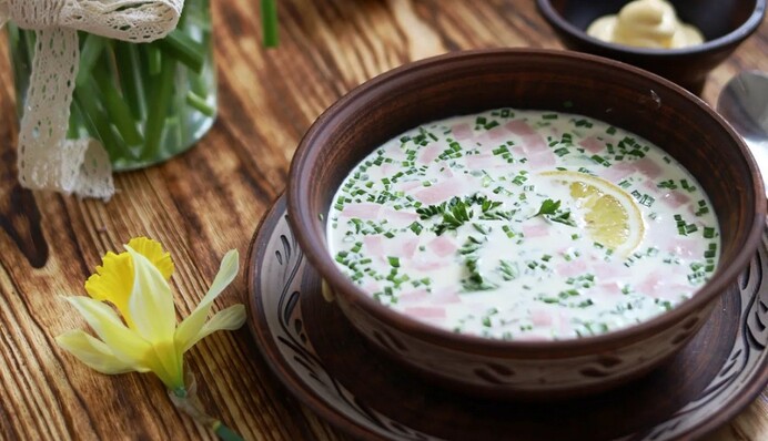 Кулинарная блогерша посоветовала, что добавить в окрошку, чтобы сделать ее еще вкуснее