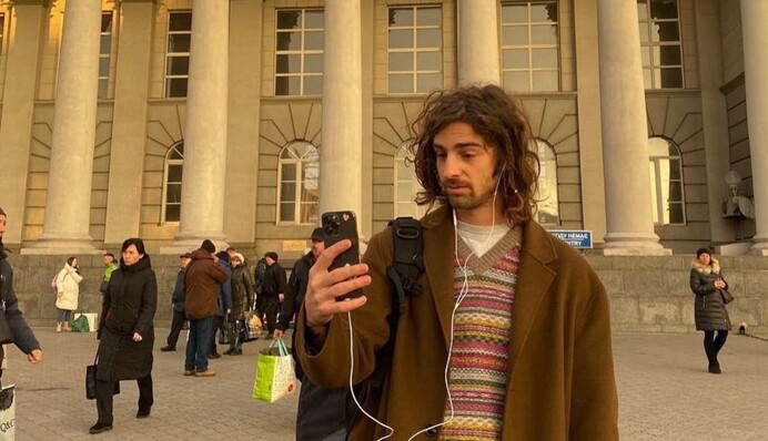 Могут быть большие проблемы: Владимир Дантес рассказал, почему нельзя выбрасывать разбитый телефон