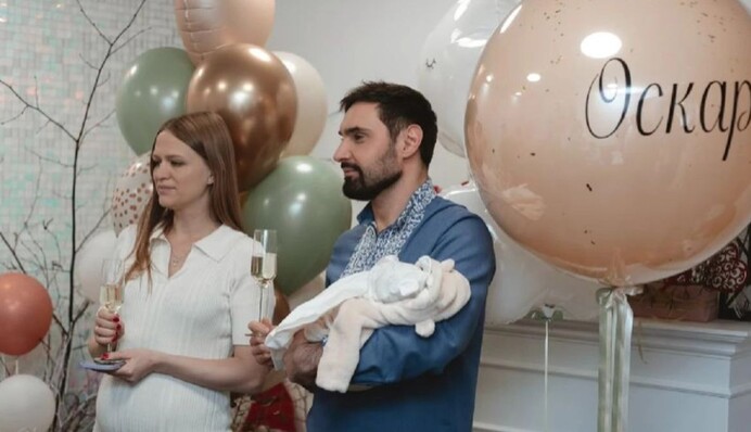 Наш Всесвіт: дружина Віталія Козловського показала зворушливе фото з новонародженим сином