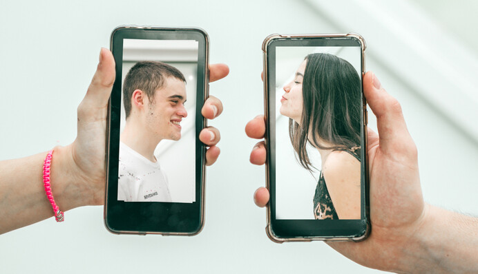 Их любовь выдерживает разлуку: какие знаки Зодиака не боятся отношений на расстоянии