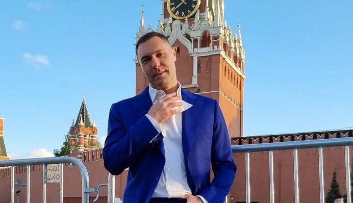 Выступал в оккупированном Херсоне и Мелитополе: российский певец-путинист покончил с собой