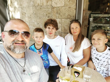 Василь Вірастюк зізнався, що зрадив дружину і вчетверте став батьком