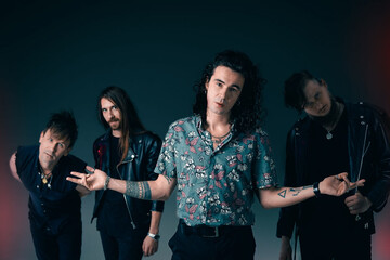 Танцевальные субботы, варьете, рок, ска-панк и спектакли: Caribbean Club анонсирует события апреля-мая