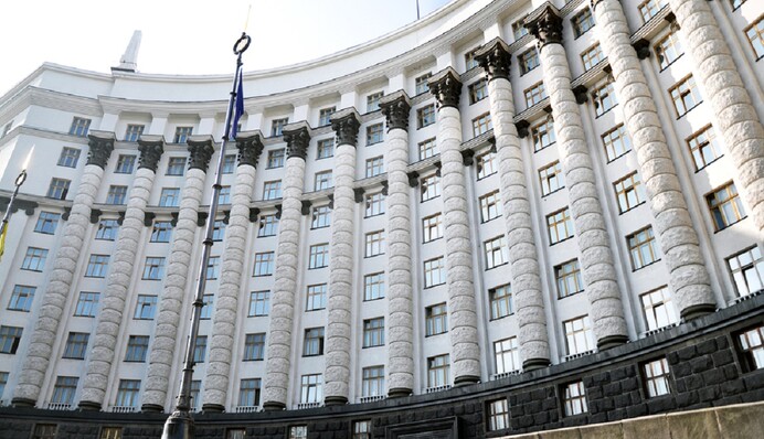 Перед зачисткою уряду: що стоїть за скандалом з міністром Сольським