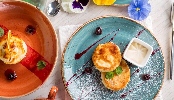 Как приготовить идеальные сырники, которые подают в ресторане: рецепт Лилии Цвит