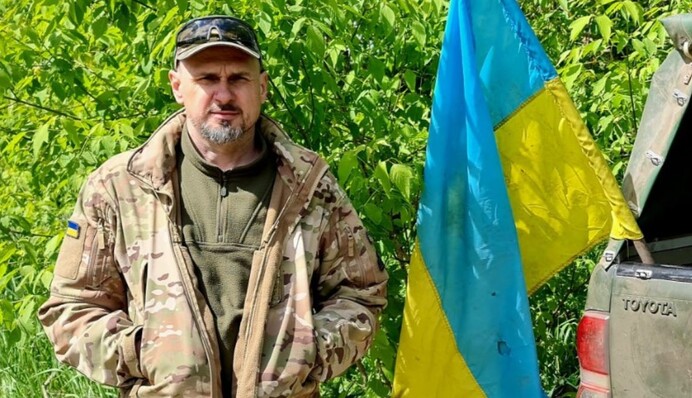 Тримаємо Часік: військовослужбовець Олег Сенцов поділився подробицями з фронту та показав фото