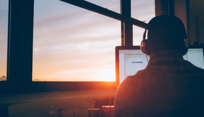 Підтримують зміни та інновації: астрологи назвали найсучасніші знаки Зодіаку