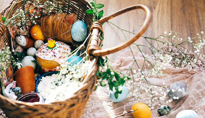 Що має бути у великодньому кошику, а що не можна брати у церкву на Великдень