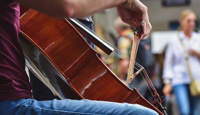 Тягнуться до мистецтва: астрологи назвали найбільш артистичні знаки Зодіаку