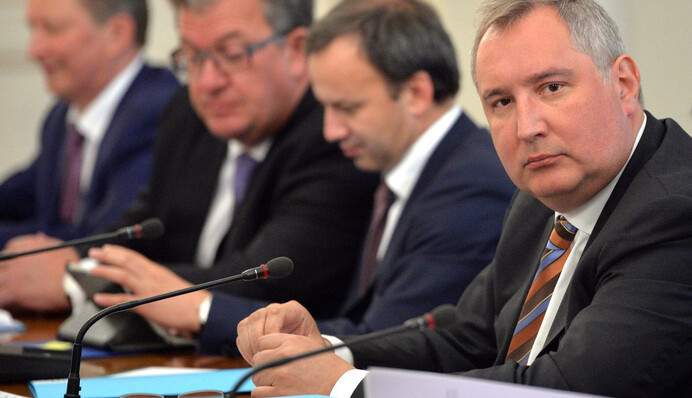 В Украину запретили въезд евродепутату и прострелившему себе ногу Рогозину